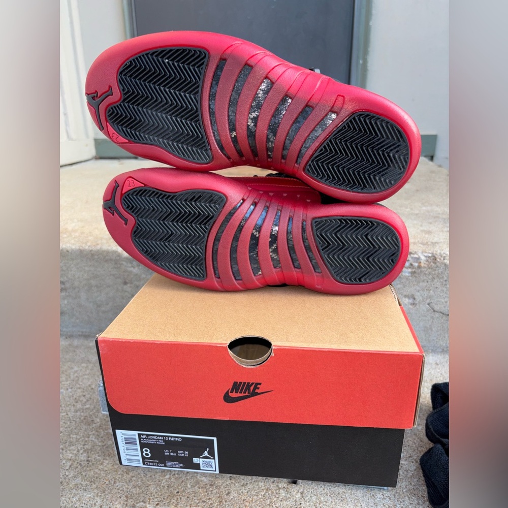 Air Jordan 12 retro OG  ‘Flu Game’(2024) Sz 8 men’s , like Brand new - Picture 9 of 10